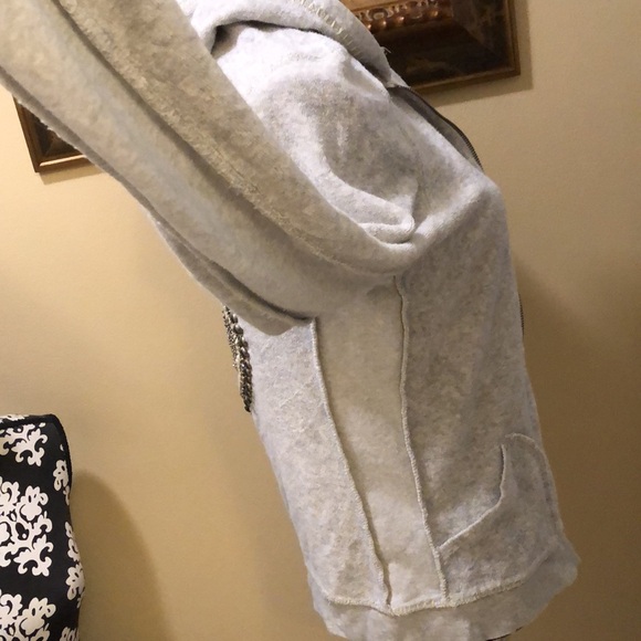 🩶Twisted Heart terry cloth heart embellished back classic zip up hoodie - Picture 7 of 13